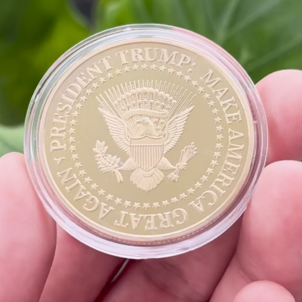 10 Trump Gold Victory Coins
